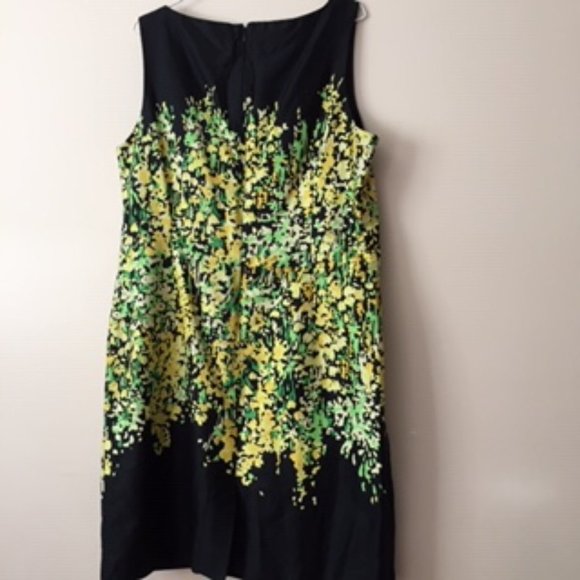 CHETTA B WOMEN DRESS.  SIZE 16.  BLACK GREEN YELLOW - Picture 2 of 4